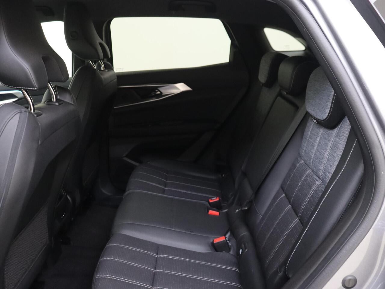 Renault Austral 1.2 E-Tech full hybrid 200 techno | AUTOMAAT | Navigatie | Achteruitrijcamera | Cruise & Climate Control | Privacy Glass | LM Velgen