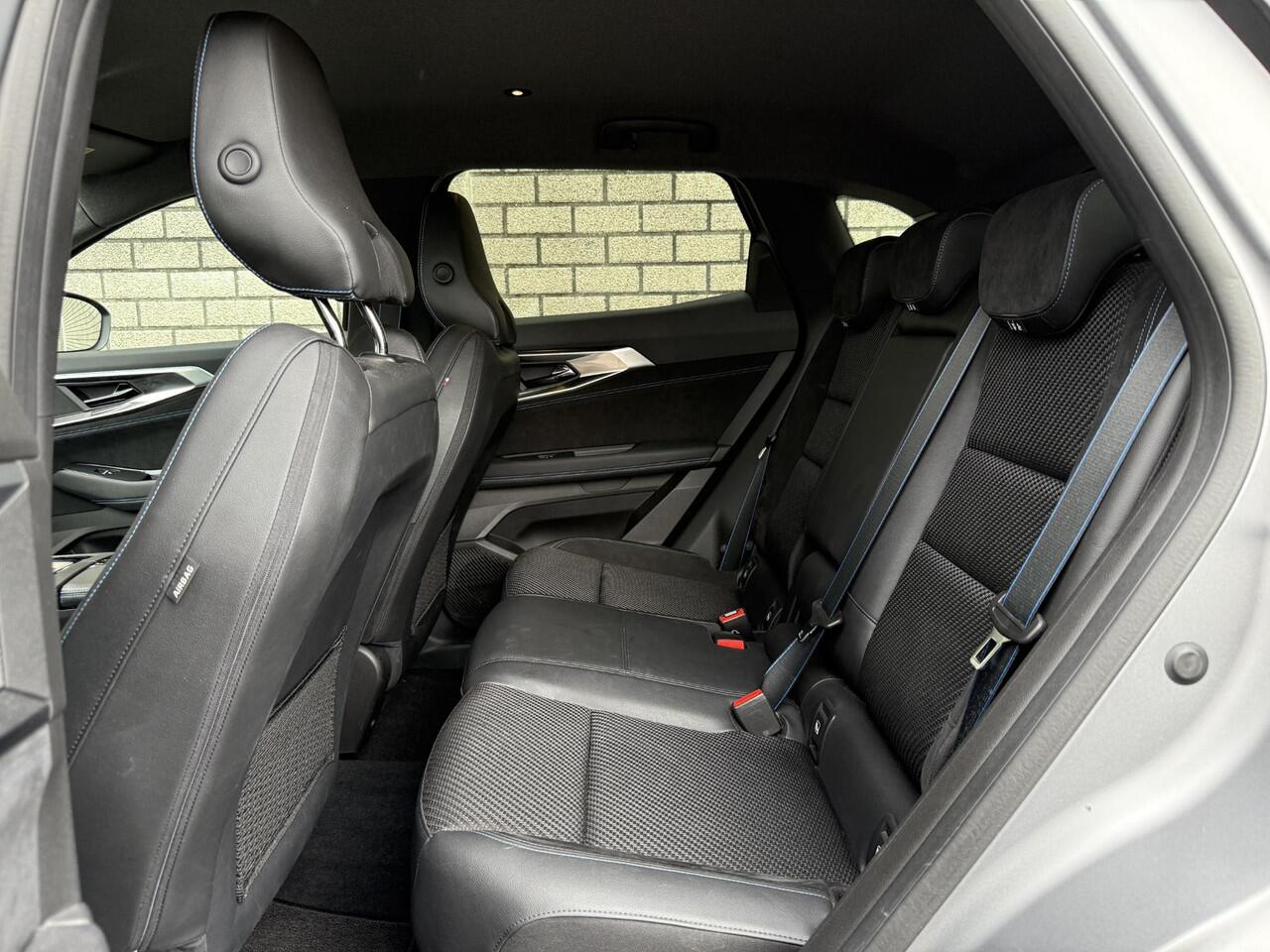 Renault Austral 1.2 E-Tech full hybrid 200 Techno Esprit Alpine | 4 wielsturing| 360° Camera | Elektrische Achterklep | Adaptive Cruise Control |