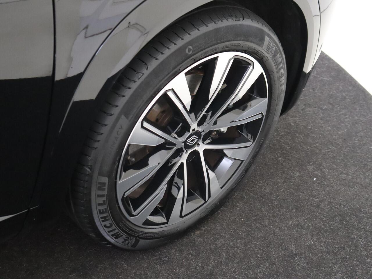 Renault Austral 1.2 E-Tech full hybrid 200PK techno | Achterruitrij Camera | Google Navigatie 12" | Dodehoekwaarschuwing | Elektrisch Verstelbare Bestuurdersstoel | Verwarmbare Voorruit | Verwarmbare Stoel + Stuur Verwarming