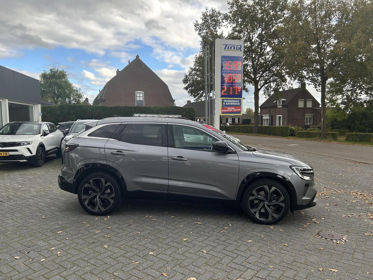 Renault Austral 1.2 E-Tech full hybrid 200 iconic