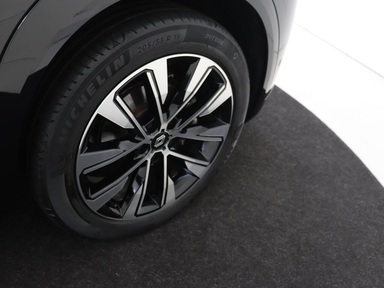 Renault Austral 1.2 mild hybrid advanced 130 techno | elektrische achterklep | LM velgen | Half leder