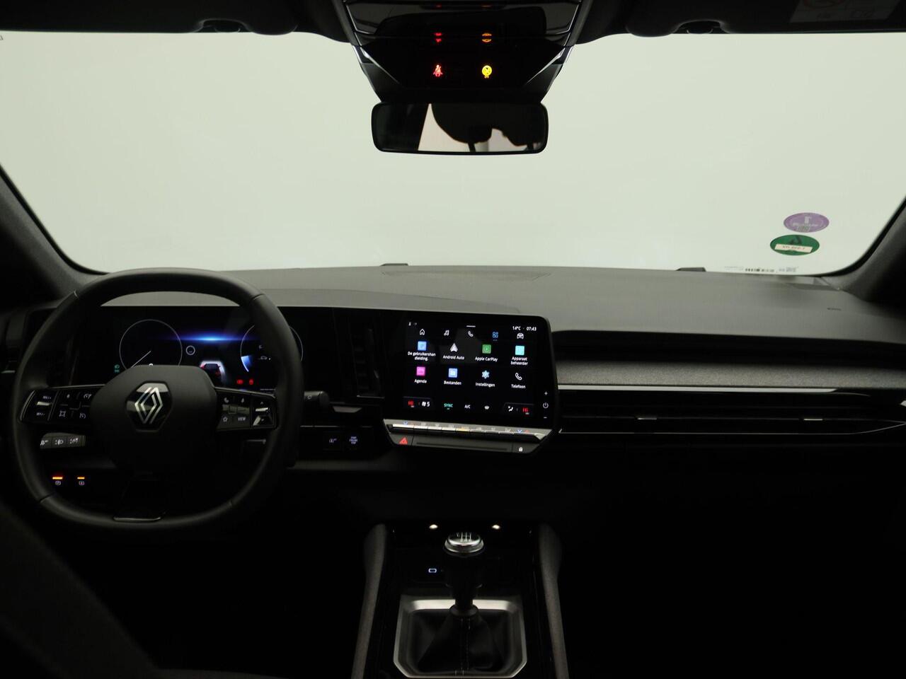 Renault Austral Equilibre mild hybrid advanced 130 | Navigatie via Apple & Android Carplay | Parkeersensoren Voor & Achter | Achteruitrijcamera | Trekhaak | Climate Control | Cruise Control & Snelheidsbegrenzer |