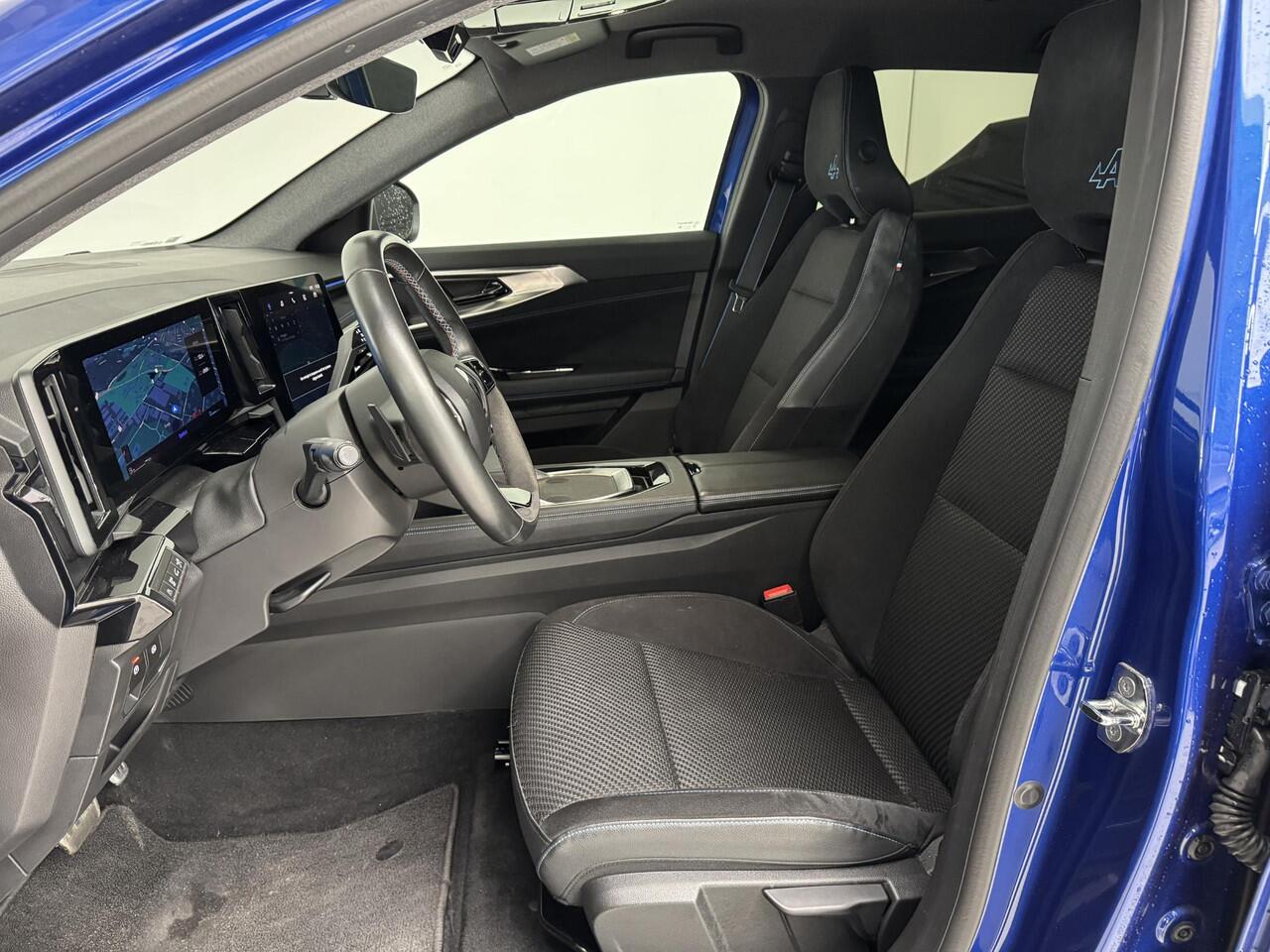 Renault Austral 1.2 E-Tech full hybrid 200 Techno Esprit Alpine | Navigatie | Trekhaak | All-Season banden | Achteruitrijcamera | Elektrische Achterklep |