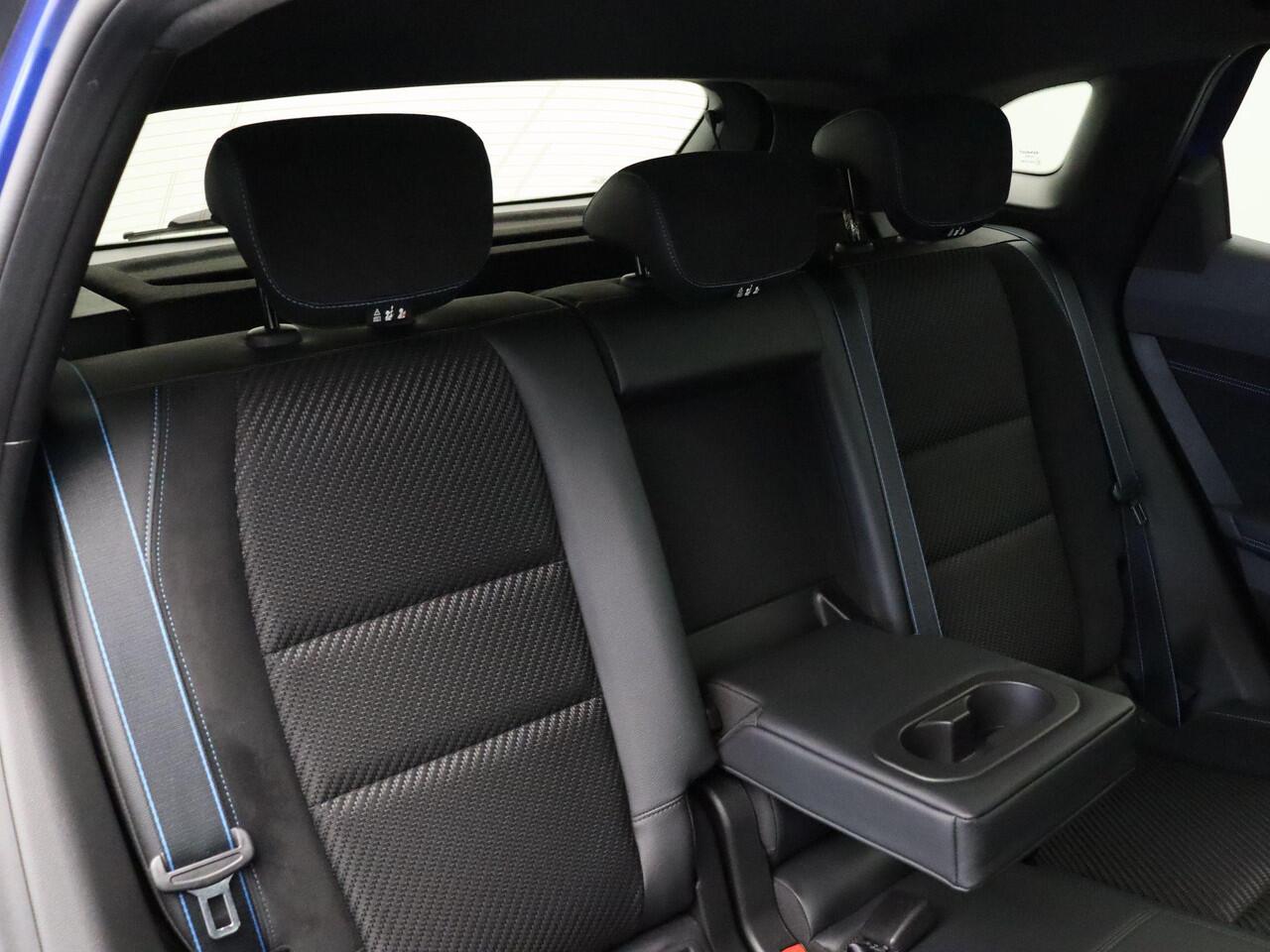 Renault Austral 1.2 E-Tech full hybrid 200 techno esprit Alpine |1500KG trekgewicht | Trekhaak | Keyless | LED | Achteruitrij camera |