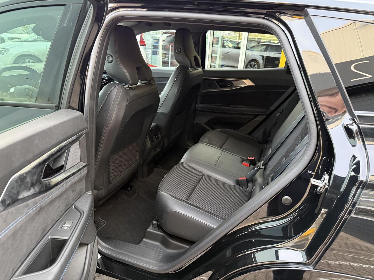 Renault Austral 1.2 E-Tech full hybrid 200 techno esprit Alpine | NAP | Eerste eigenaar | Dodehoek detectie | Elektrische achterklep | Navigatie | Achteruitrijcamera | LED | DAB |