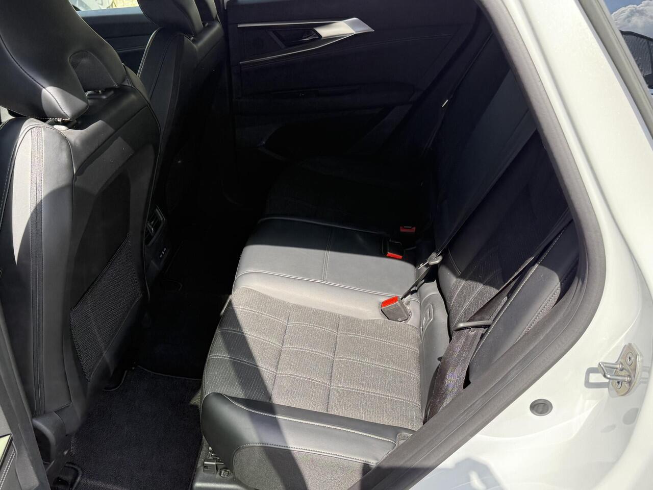 Renault Austral 1.2 E-Tech full hybrid 200 iconic (Hoge Instap) Navigatie | Camera | Winterpack | Harman & Kardon