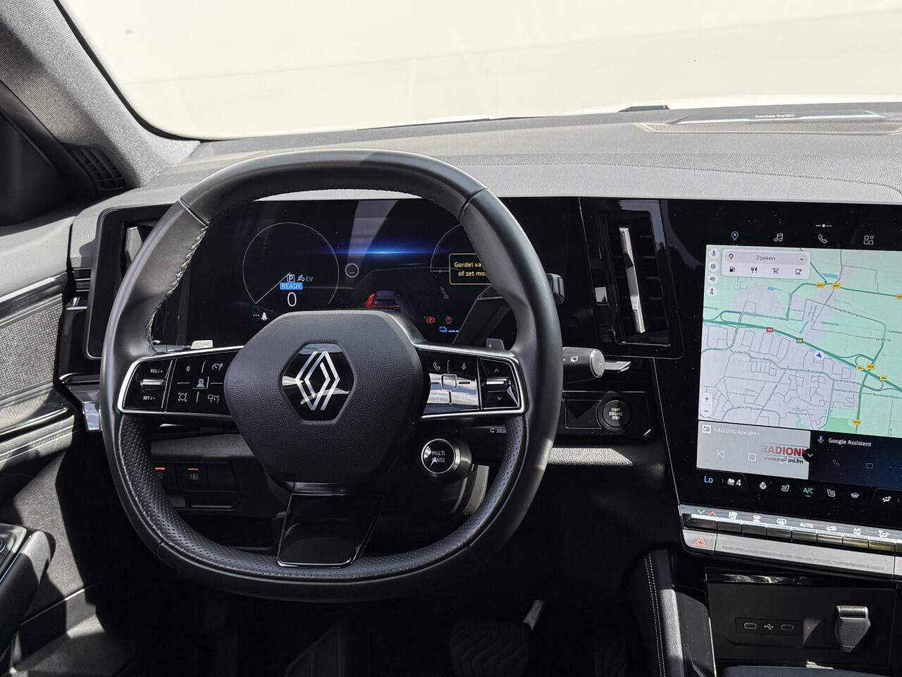Renault Austral 1.2 E-Tech full hybrid 200 iconic (Hoge Instap) Navigatie | Camera | Winterpack | Harman & Kardon