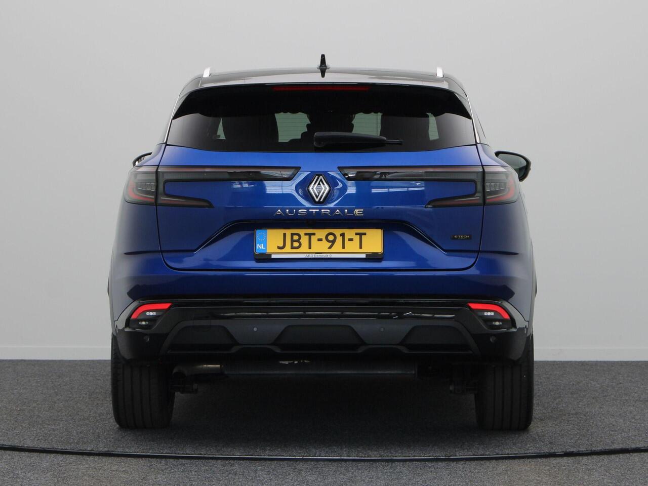 Renault Austral E-Tech full hybrid 200pk Iconic | Massage Stoelen | Verwarmd Voorruit | Stoel- en Stuurverwarming | Achteruitrijcamera |