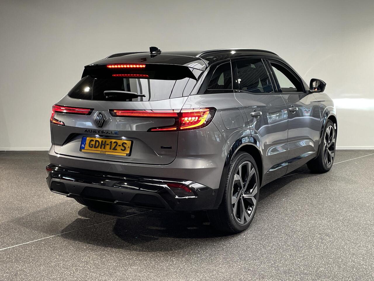 Renault Austral 1.2 E-Tech full hybrid 200 iconic esprit Alpine | Panoramadak | Stoelverwarming | 360° Camera | Adaptive Cruise Control |