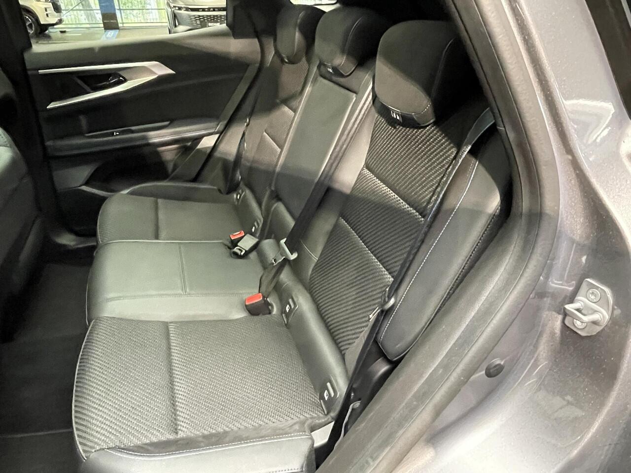 Renault Austral 1.2 E-Tech full hybrid 200 iconic esprit Alpine | Panoramadak | Stoelverwarming | 360° Camera | Adaptive Cruise Control |