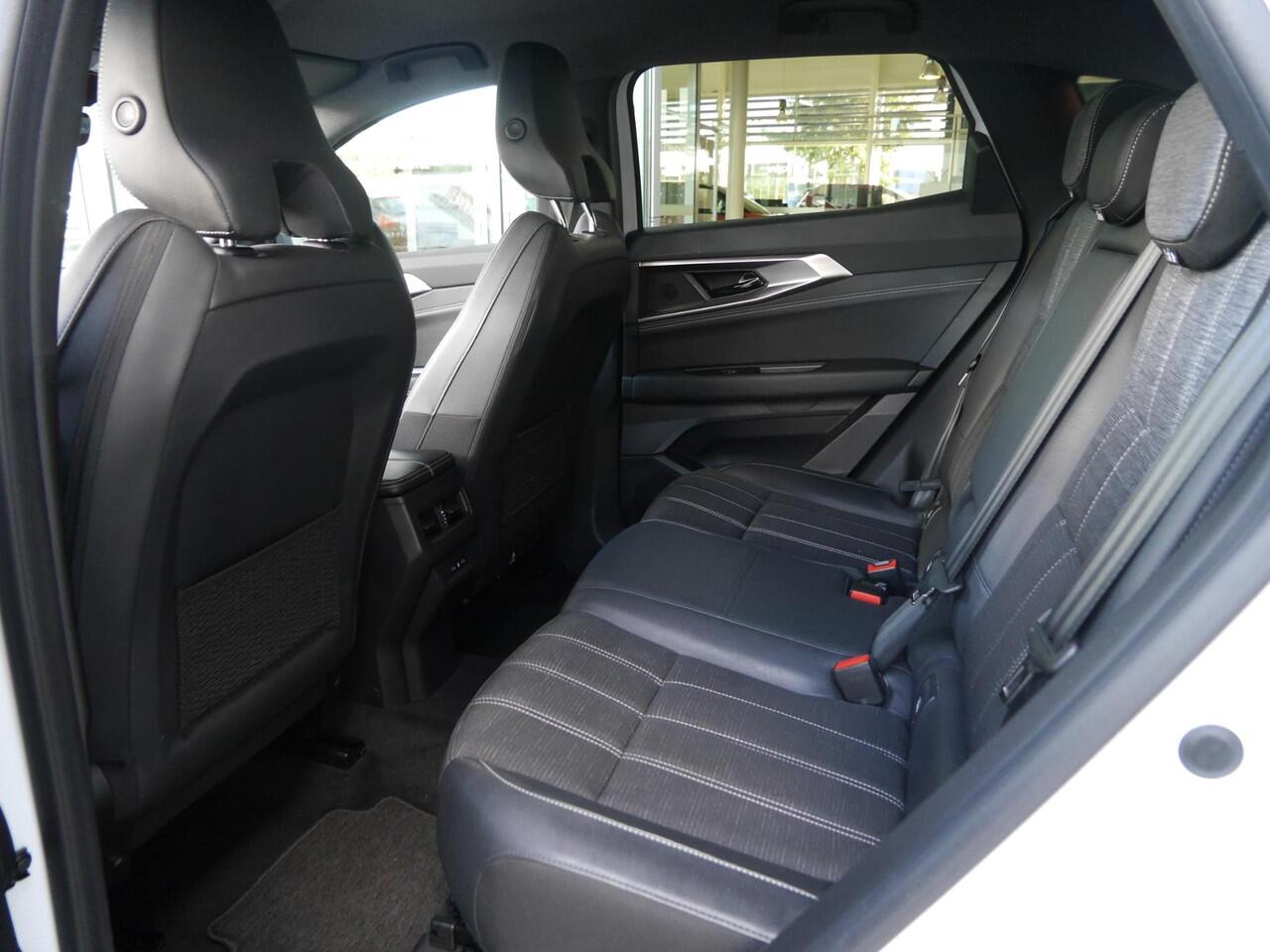 Renault Austral 1.3 mild hybrid 160 X-tronic techno esprit Alpine | Automaat | Navigatie | Extra getint glas | Lichtmetalen velgen | Cruise control | Achteruitrijcamera