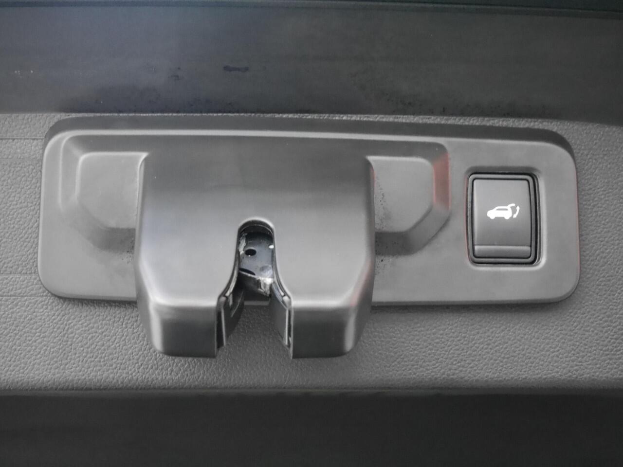 Renault Austral 1.3 mild hybrid 160 X-tronic techno esprit Alpine | Automaat | Navigatie | Extra getint glas | Lichtmetalen velgen | Cruise control | Achteruitrijcamera