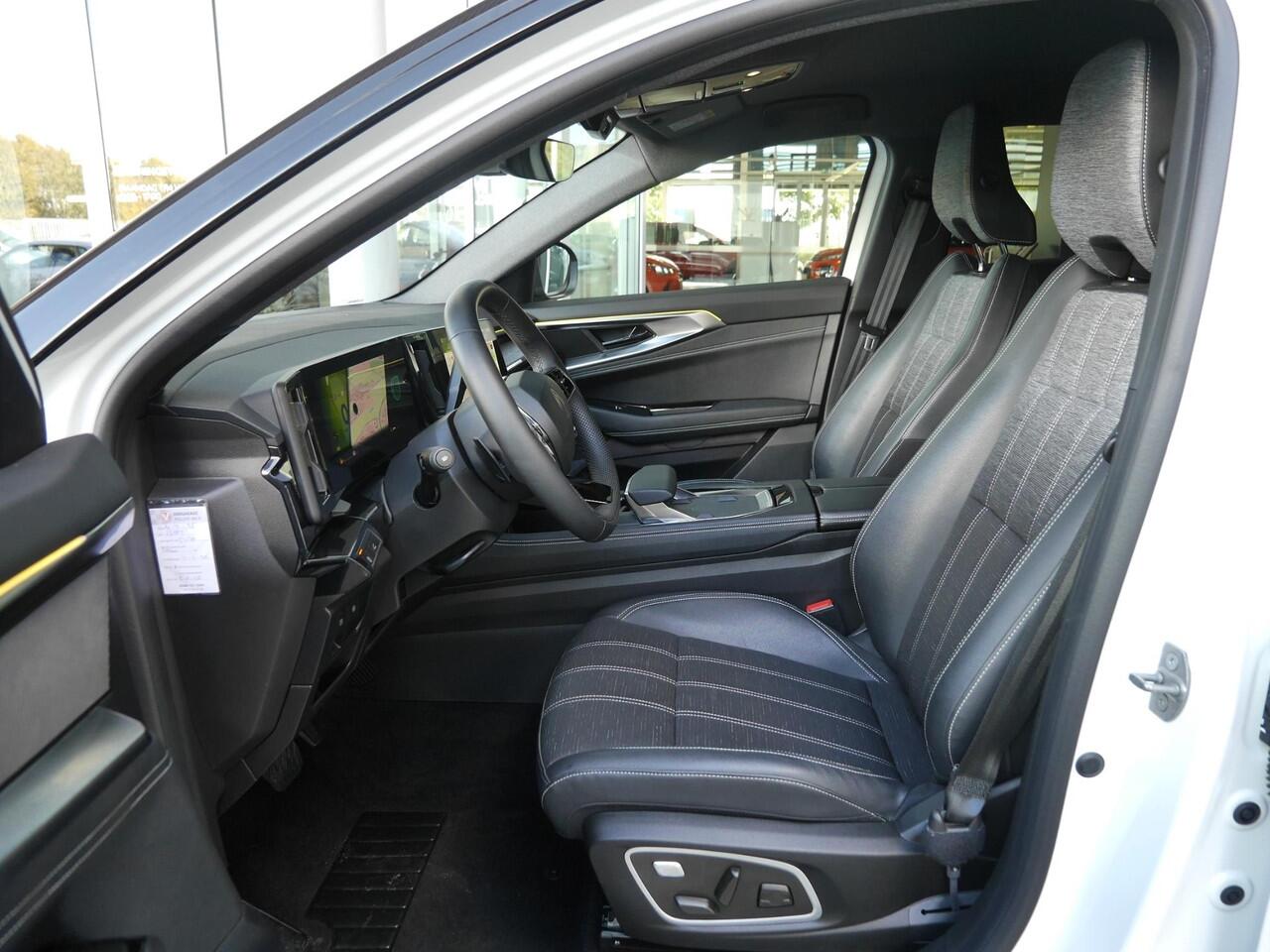 Renault Austral 1.3 mild hybrid 160 X-tronic techno esprit Alpine | Automaat | Navigatie | Extra getint glas | Lichtmetalen velgen | Cruise control | Achteruitrijcamera