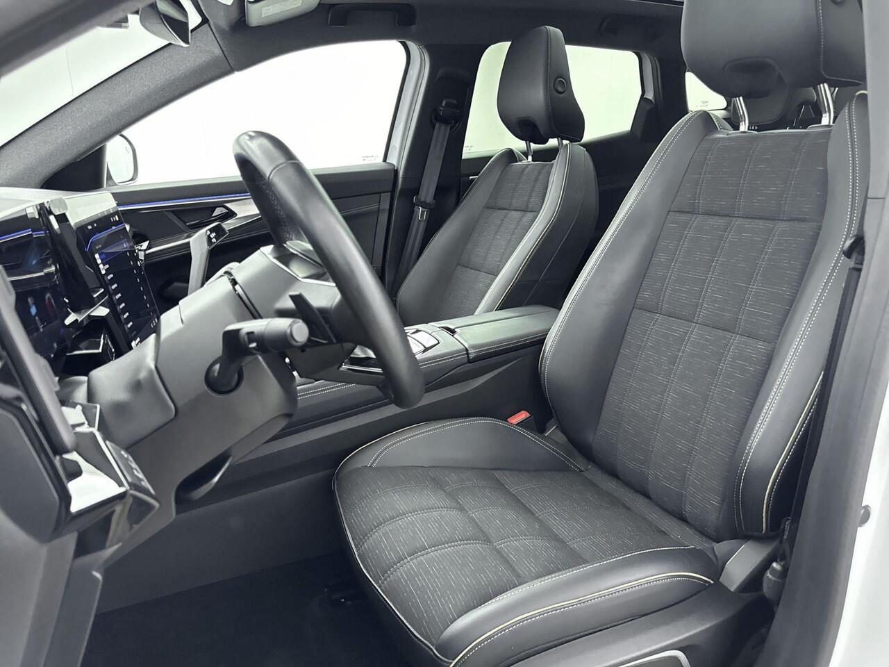 Renault Austral 1.2 E-Tech Full Hybrid Iconic 200PK | Google Navigatie | Adaptieve Cruise Control | 20'' Inch Lichtmetalen Velgen | Apple CarPlay & Android Auto