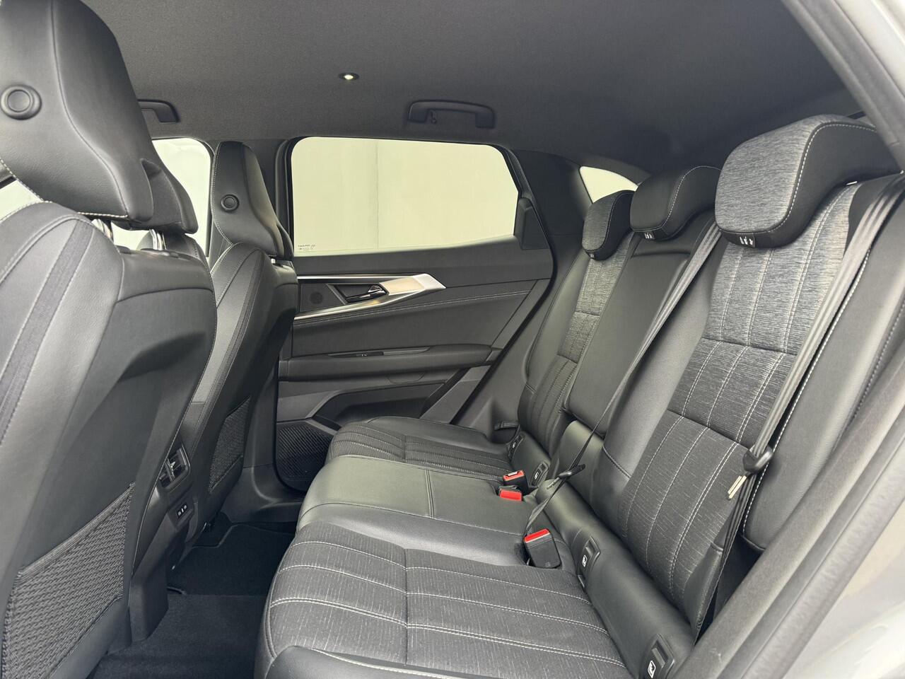 Renault Austral E-Tech full hybrid 200 techno Automaat / Dealer Onderhouden / Fabrieksgarantie tot 10-2026 / Adaptieve Cruise / Apple Carplay & Android Auto / Camera / Navigatie / Volledig digitaal instrumentenpaneel / DAB /