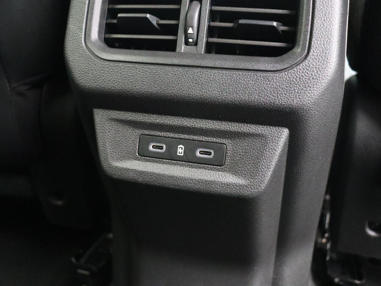 Renault Austral E-Tech full hybrid 200pk iconic esprit Alpine | 1500KG Trekgewicht | Keyless | Stoel en stuurwielverwarming | 360 camera | Elektr.best.stoel |