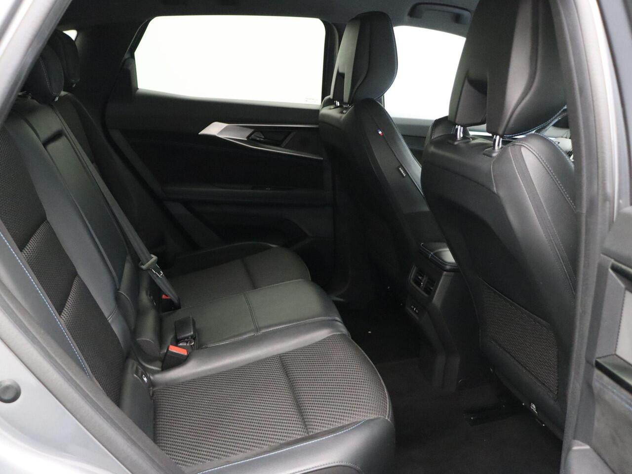 Renault Austral E-Tech full hybrid 200pk iconic esprit Alpine | 1500KG Trekgewicht | Keyless | Stoel en stuurwielverwarming | 360 camera | Elektr.best.stoel |