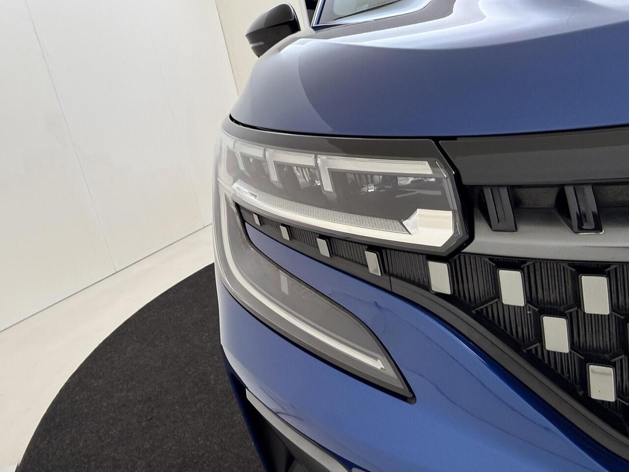 Renault Austral 1.2 E-Tech full hybrid 200 PK techno esprit Alpine | Automaat | Parkeersensoren + 360 Camera| Apple Carplay & Android Auto | Pack Winter | Pack Advanced Driving Assist