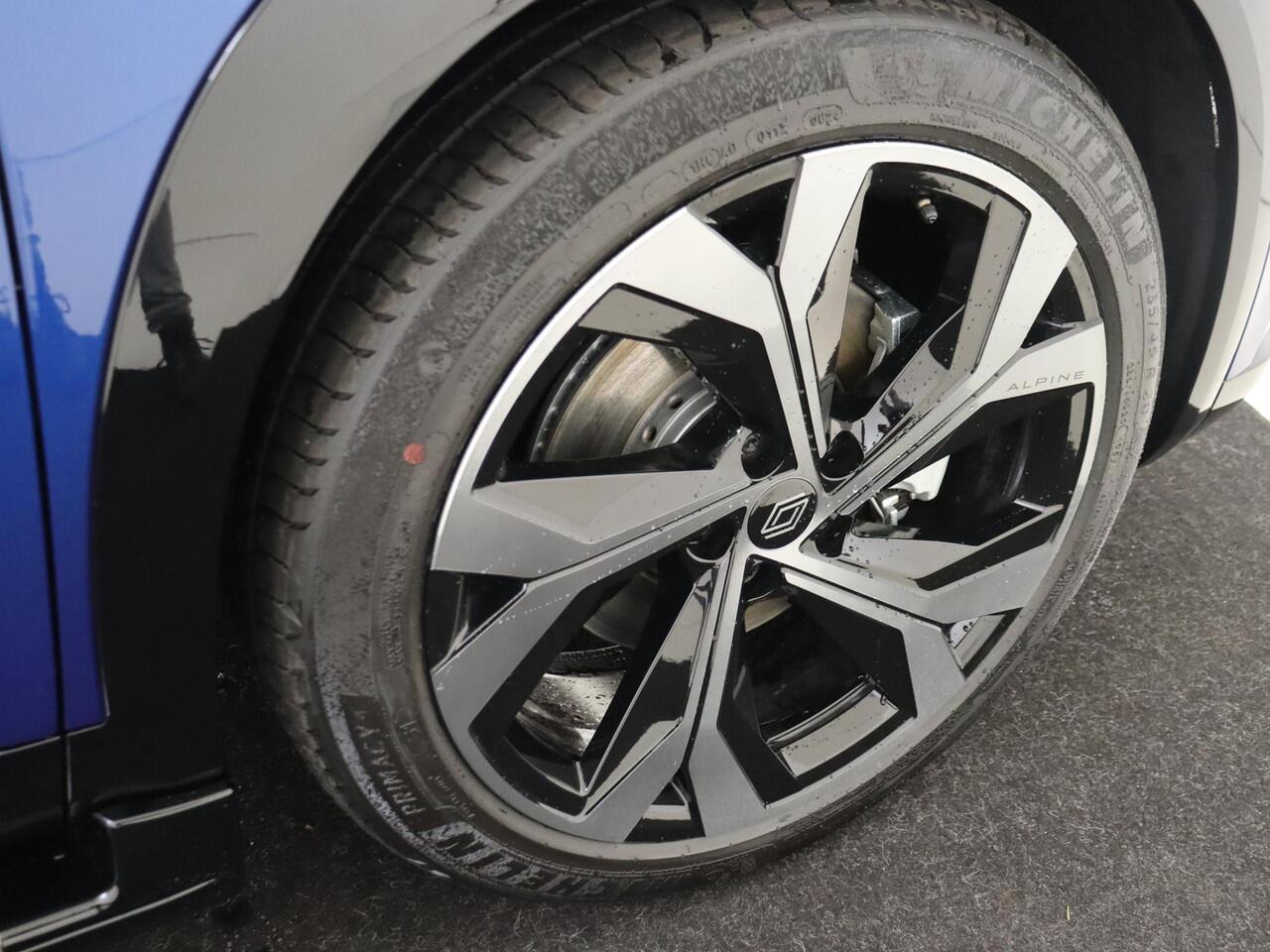 Renault Austral 1.2 E-Tech full hybrid 200 techno esprit Alpine | Sidesteps