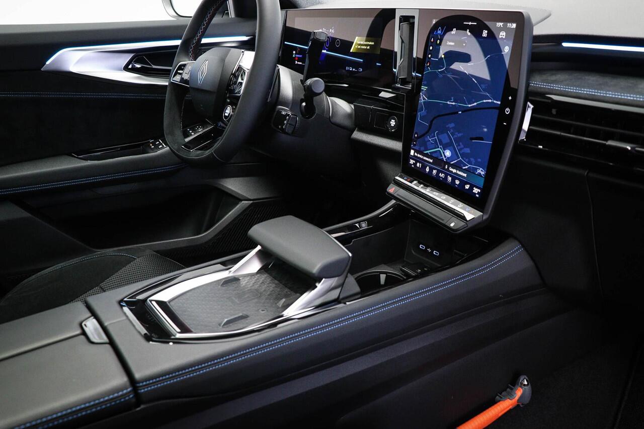 Renault Austral 1.2 E-Tech full hybrid 200 iconic esprit Alpine | Panoramadak | Harman/Kardon | 360 Camera | DEMO