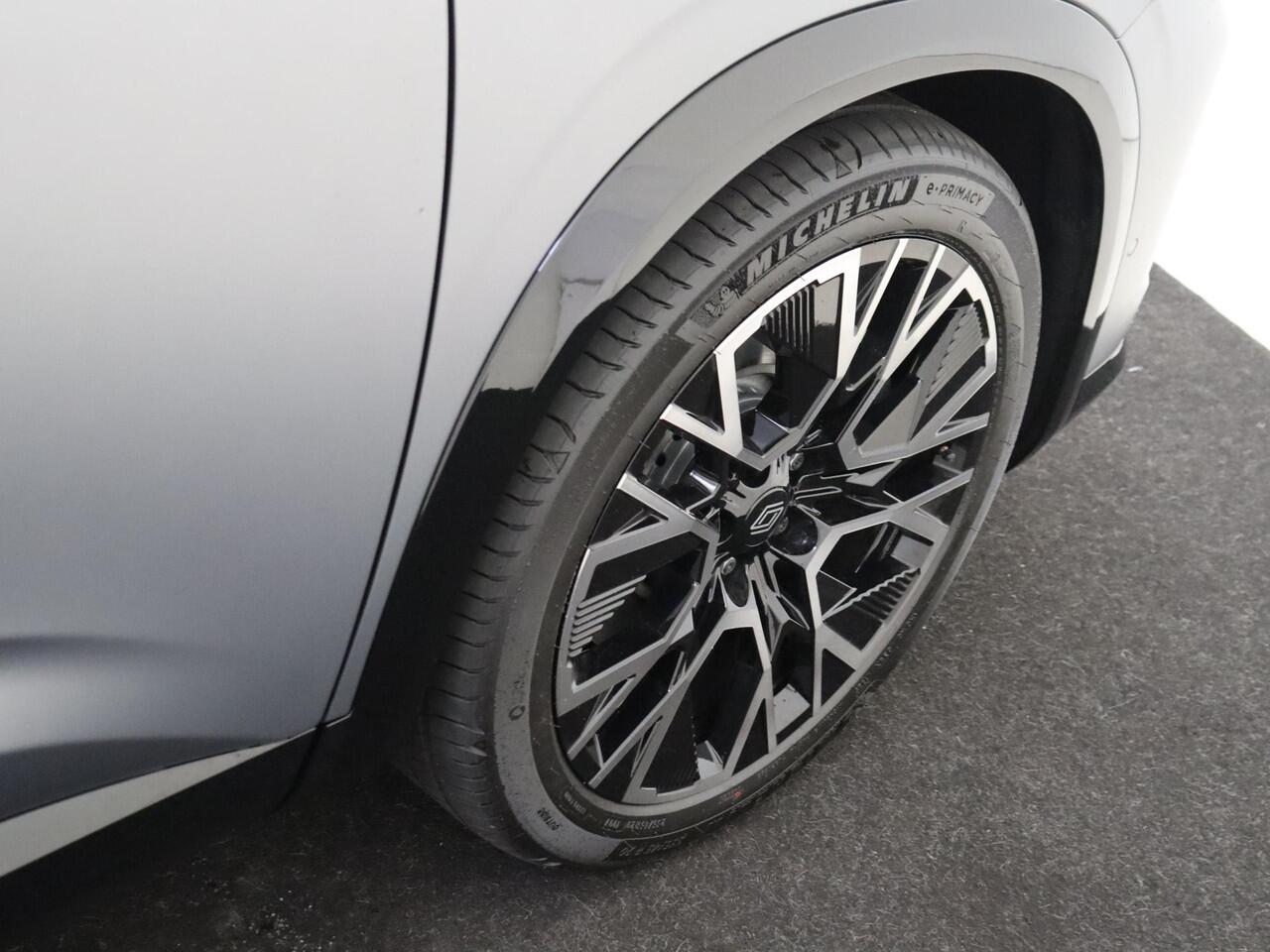 Renault Austral Iconic Esprit Alpine E-Tech Full Hybrid 200PK | Nieuw Model | 4-Control | Panoramadak | Head-Up | Harman & Kardon | Matrix-Led | Satin Grijs