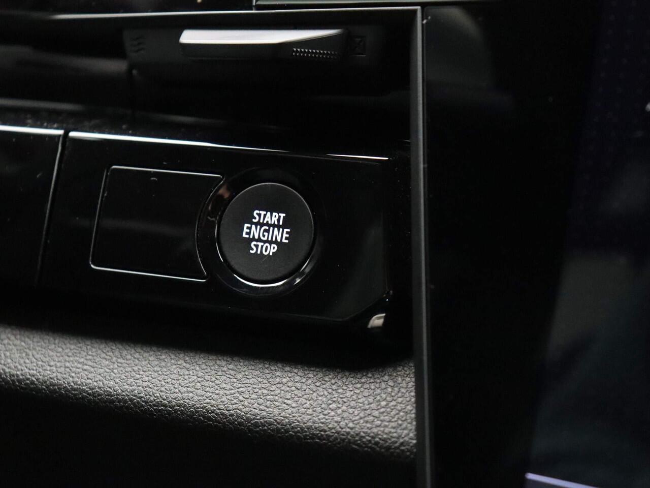 Renault Austral E-Tech Hybrid 200pk Techno Esprit Alpine | Active driver assist | Elek. verwarmbaar stoel | Trekhaak |