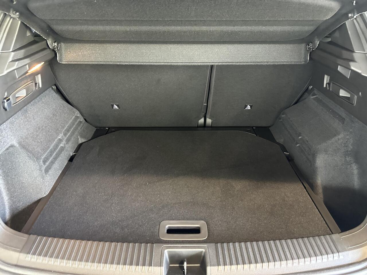 Renault Austral 1.3 mild hybrid 160 X-tronic techno 1800 kG TREKGEWICHT NIEUW MET VOORRAADKORTING | PANORAMADAK | 360° CAMERA | EXTRA OPTIES