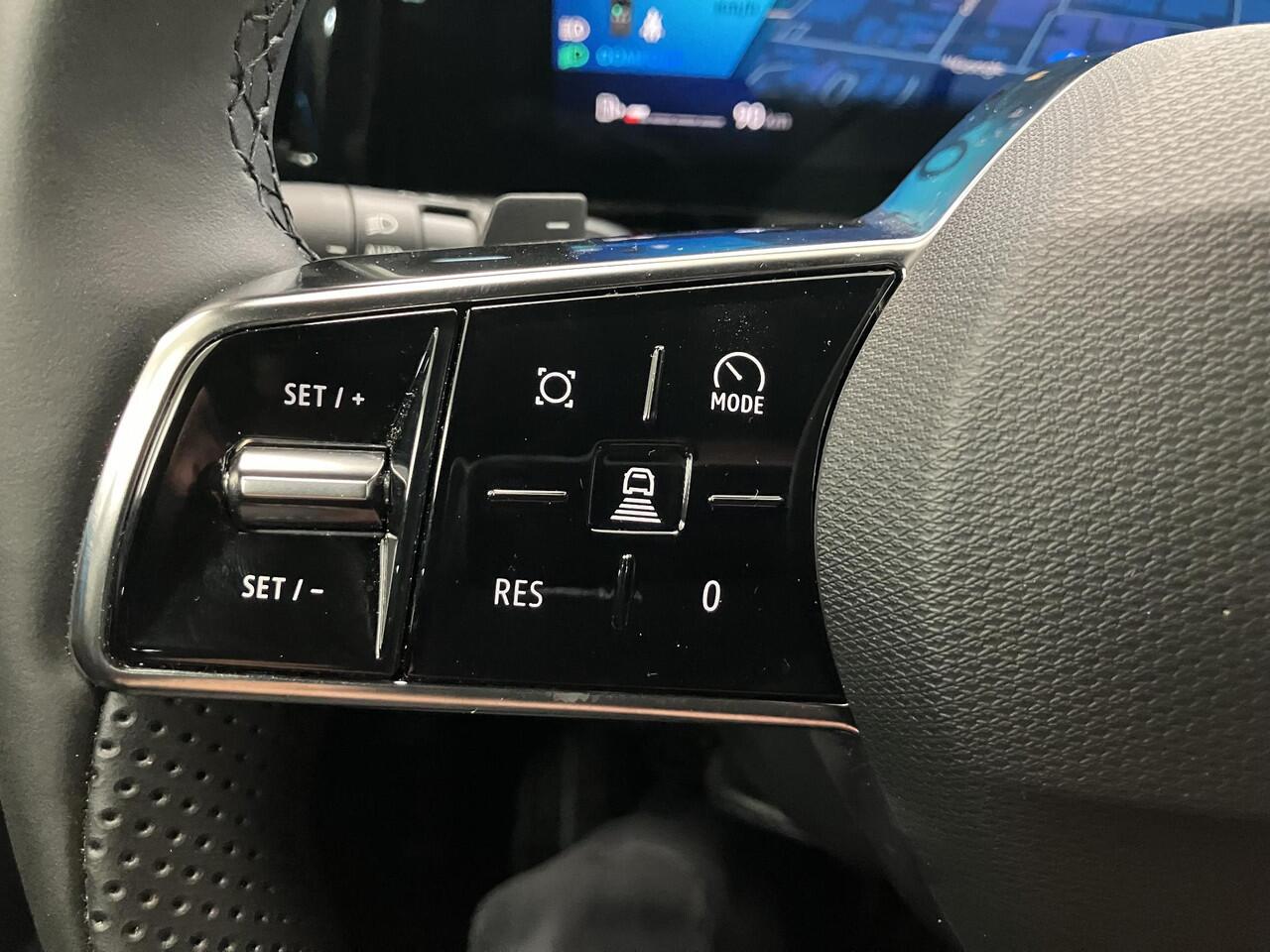 Renault Austral 1.3 mild hybrid 160 X-Tronic techno Automaat / 1.800 kg Trekgewicht / Achteruitrijcamera / Stuur-, stoel- en voorruitverwarming / Navigatie / Apple Carplay Android / 19" LM wielen /