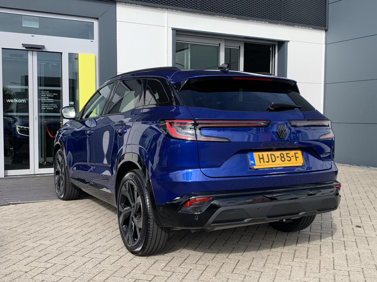 Renault Austral 1.2 E-Tech full hybrid 200 iconic esprit Alpine | Panoramisch glazen dak | Harman Kardon | 4CONTROL | Head-up display | Matrix LED | Trekhaak afneembaar