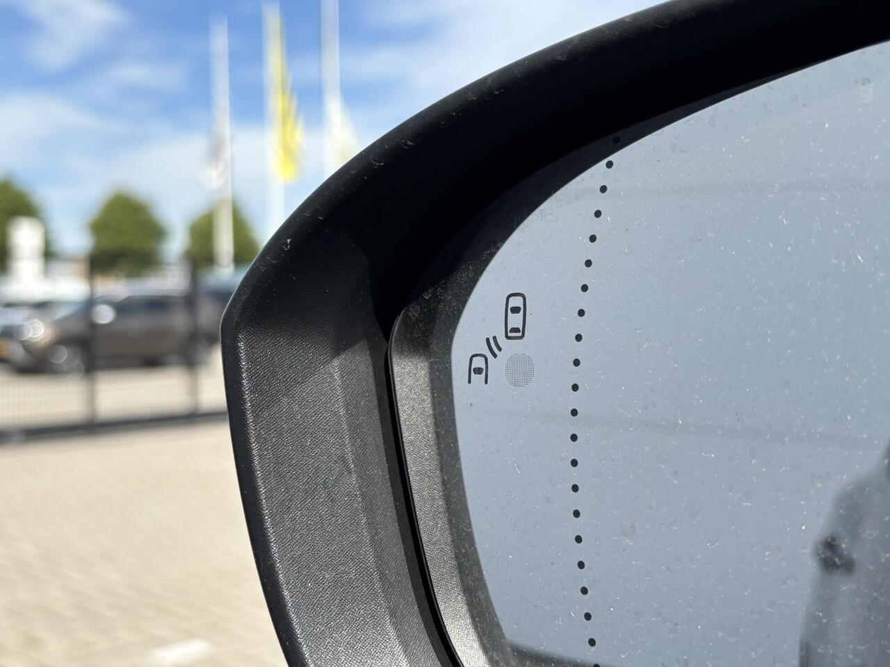 Renault Austral 1.2 E-Tech full hybrid 200 techno esprit Alpine | Navigatie | Achteruitrijcamera | Elektrisch verstelbare stoelen | Cruise control adaptief |