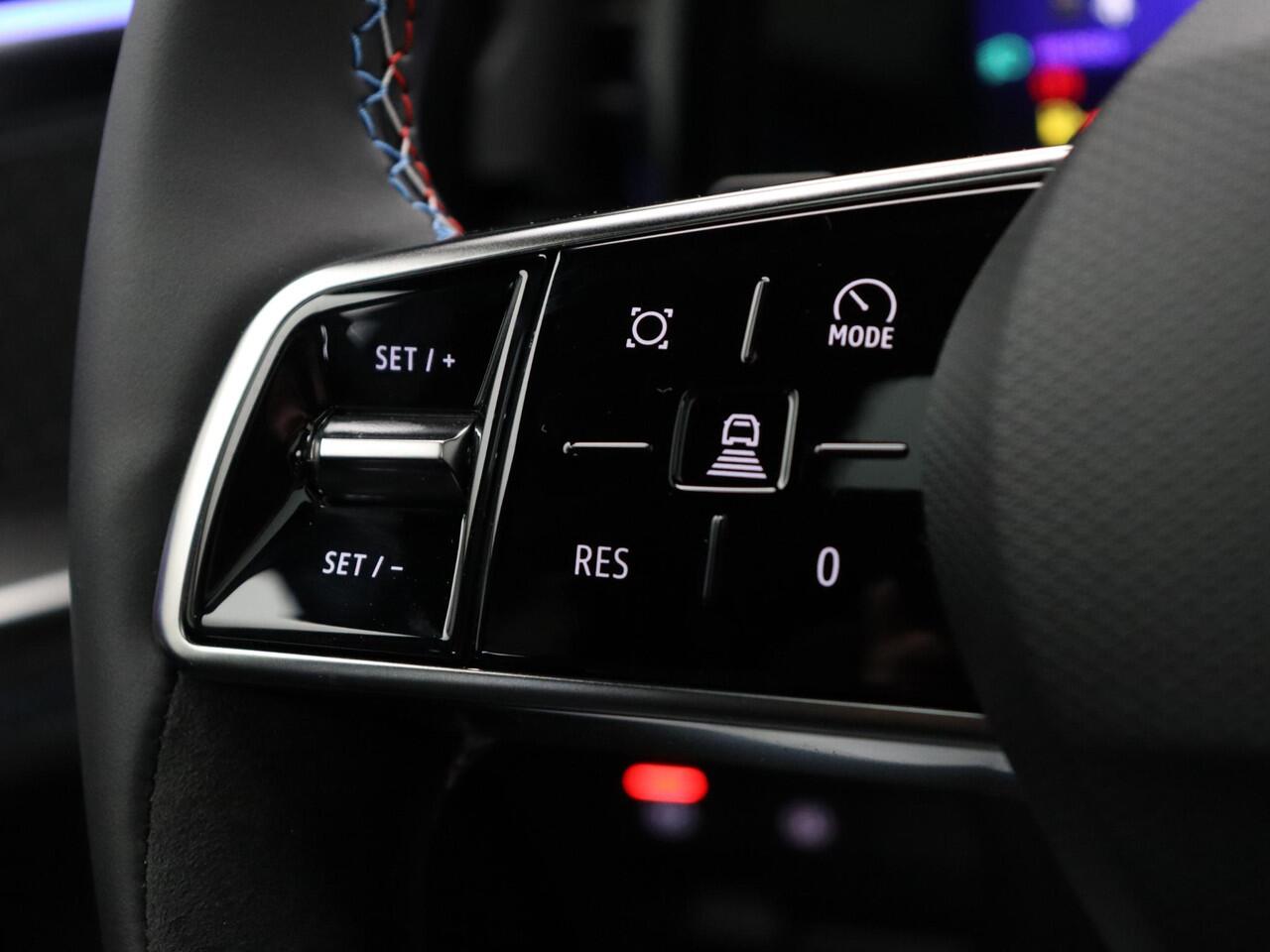 Renault Austral E-Tech full hybrid 200pk iconic esprit Alpine | Panoramisch vast glazen dak | HUD | 4Control |