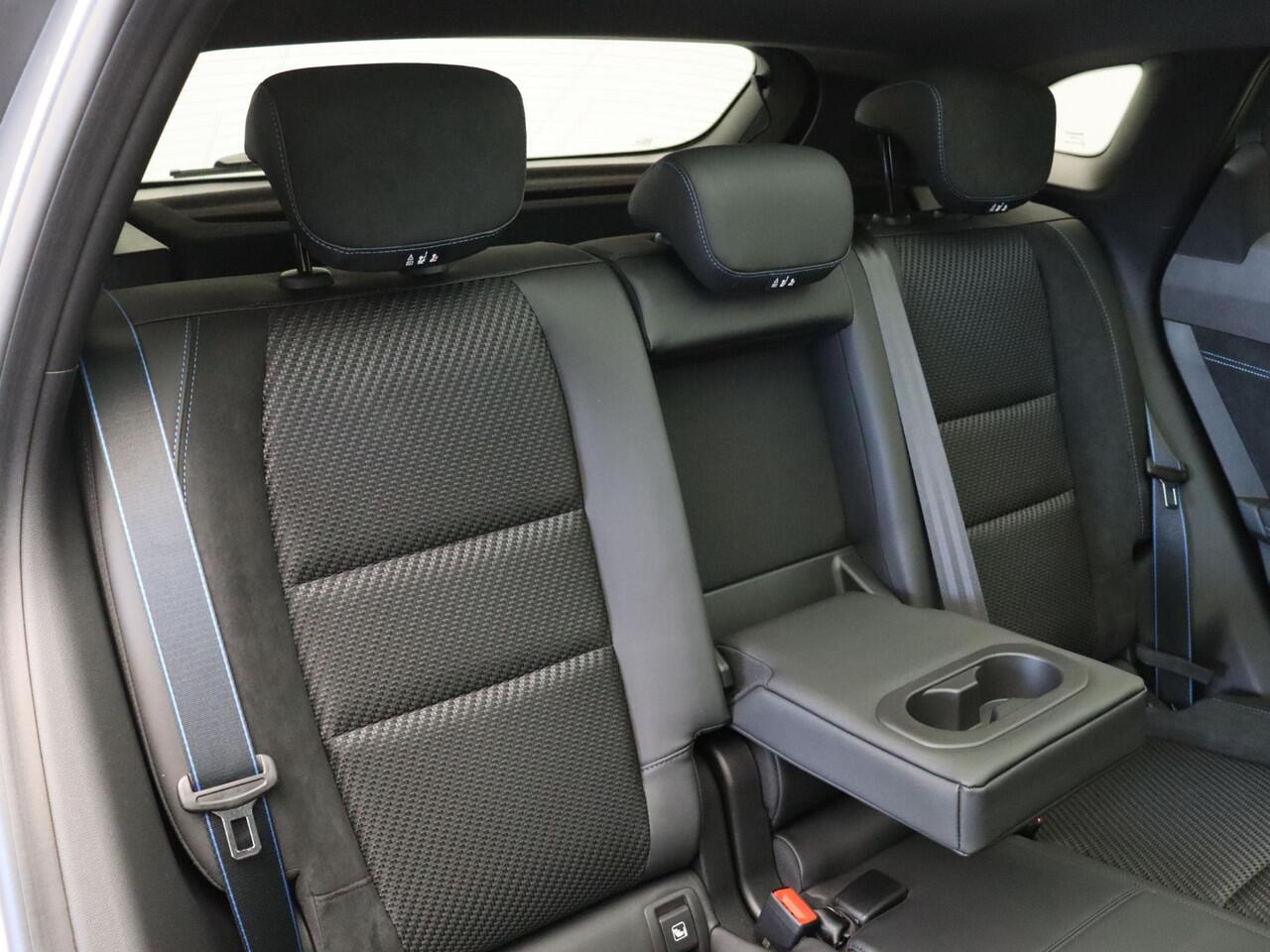 Renault Austral E-Tech full hybrid 200pk iconic esprit Alpine | Harman kardon | Panoramisch vast glazen dak | 360 graden camera |