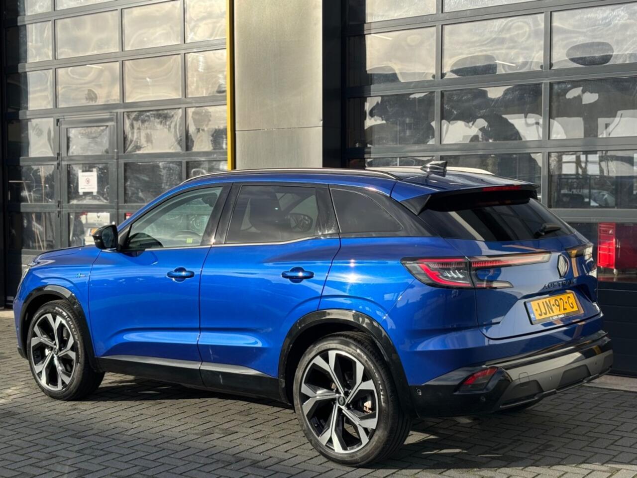 Renault Austral Iconic Epsrit Alpine E-Tech Full hybrid 200