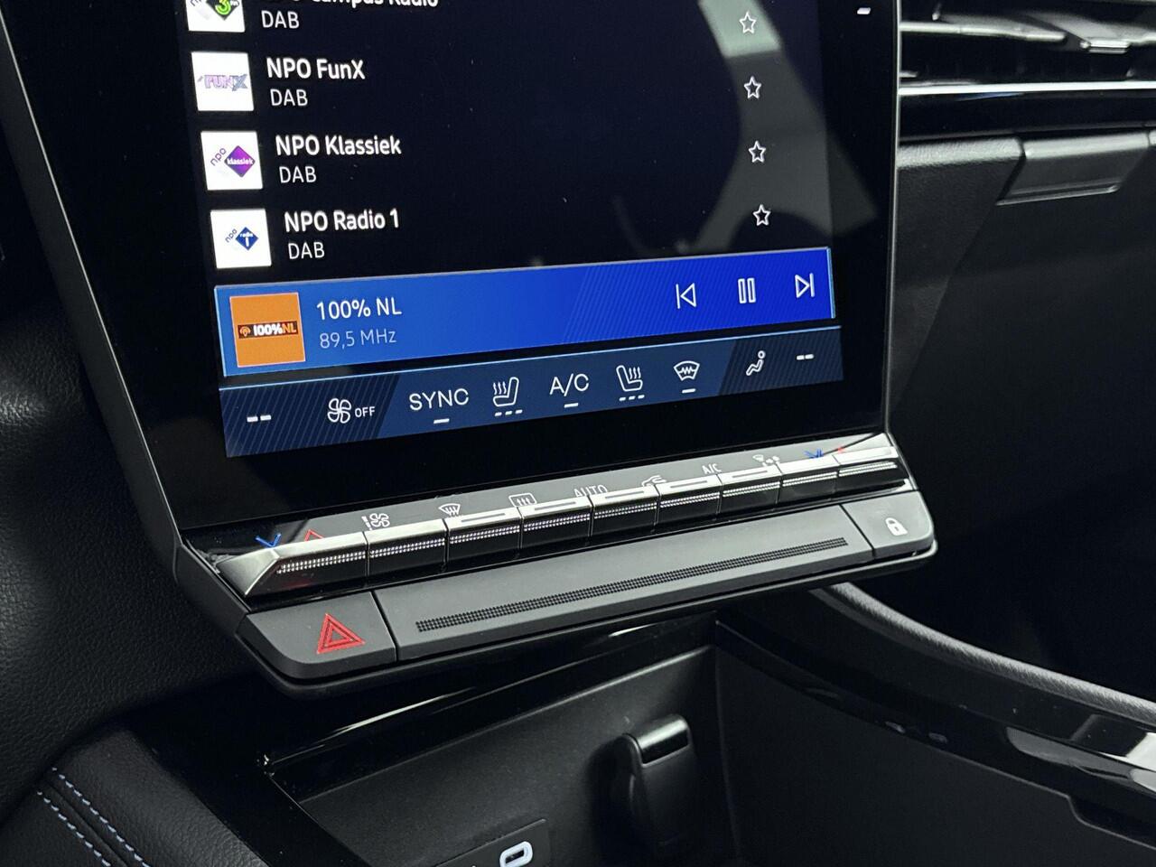 Renault Austral 1.2 E-Tech Full Hybrid Techno Esprit Alpine 200PK | Google Navigatie | Adaptieve Cruise Control | Achteruitrijcamera | 20'' Inch Lichtmetalen Velgen | Apple CarPlay & Android Auto | Electr Stoelen met massagefunctie | Voorruitverwarming |