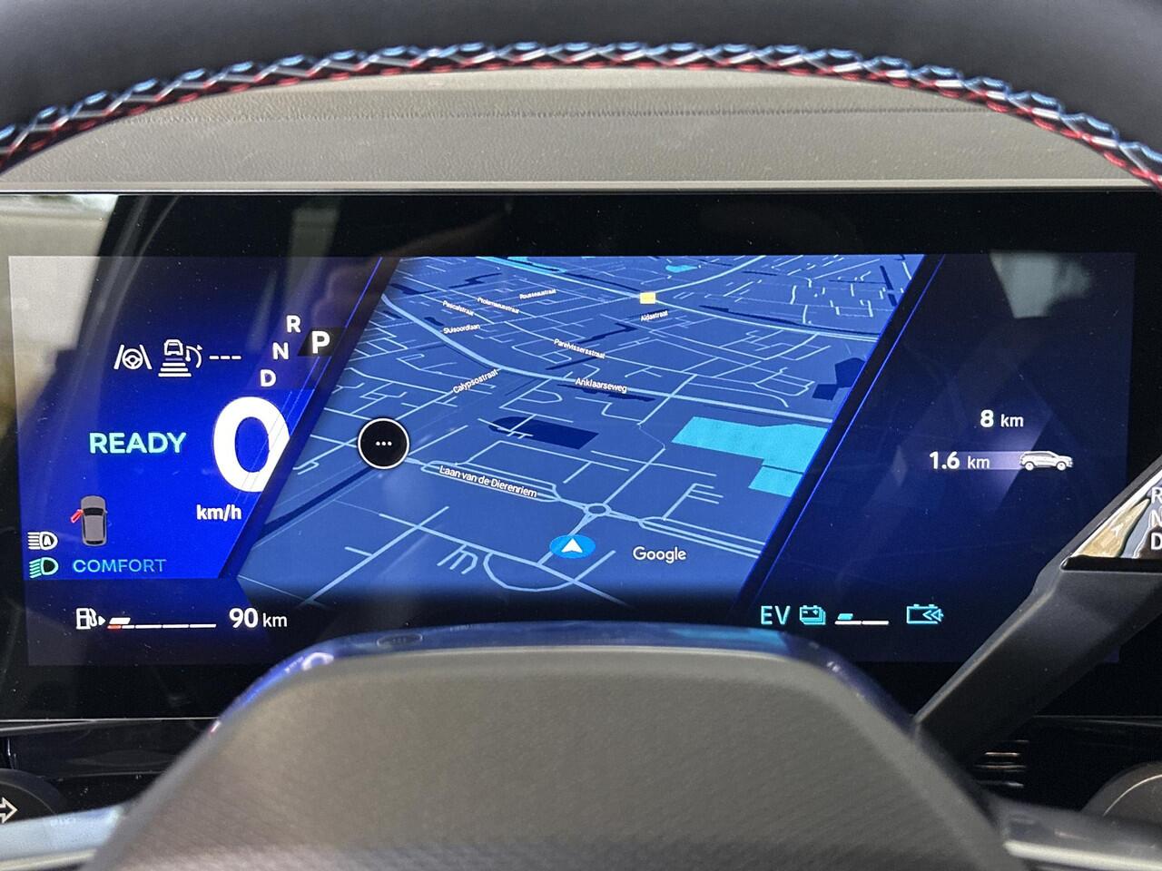 Renault Austral 1.2 E-Tech full hybrid 200 iconic esprit Alpine ADAPTIVE CRUISECONTROL | STOEL-/STUURVERWARMING | ACHTERUITRIJCAMERA | PARKEERSENSOREN VOOR-/ACHTER | ELEKTRISCHE ACHTERKLEP | nieuw model