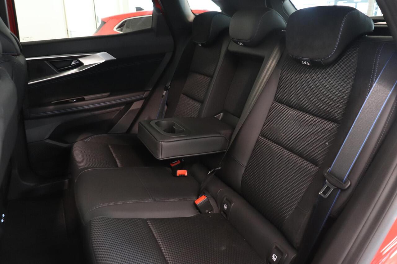 Renault Austral 1.2 E-Tech full hybrid 200 iconic esprit Alpine | Head up display | 360° Camera | Matrix LED koplampen | Elektr. voorstoelen & achterklep | Adaptieve cruise control | Nieuw Model |