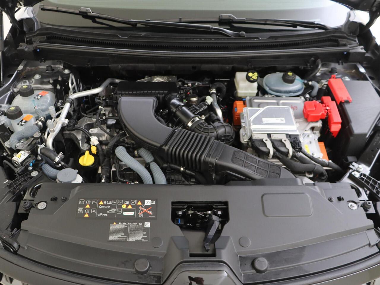 Renault Austral 1.2 E-Tech full hybrid 200 PK techno esprit Alpine | Apple carplay | Android auto | Parkeer camera | Airco | Sensoren voor + achter | Stoelverwarming