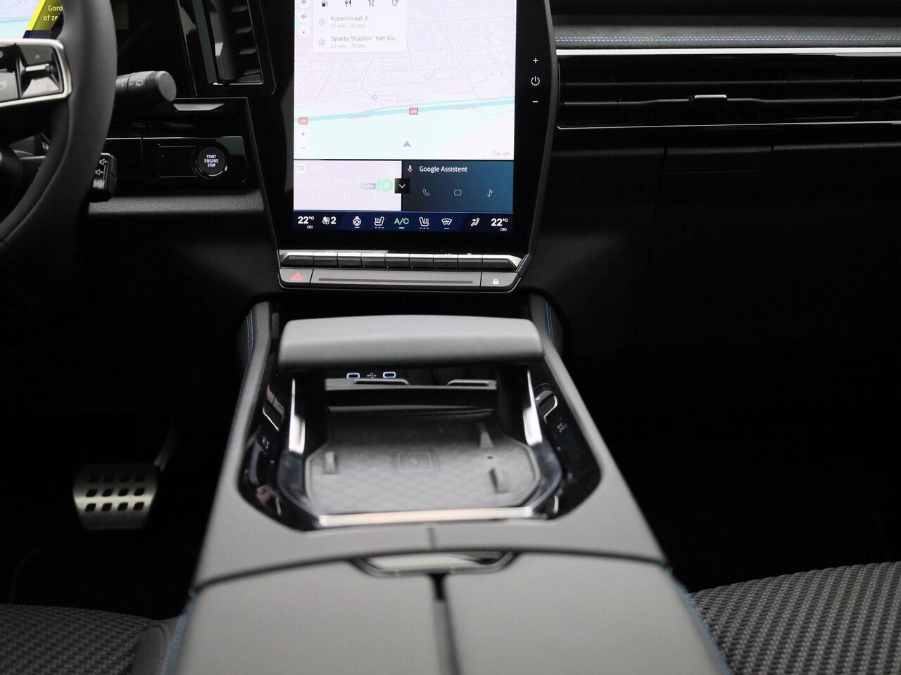 Renault Austral 1.2 E-Tech full hybrid 200 iconic esprit Alpine | Alle opties!! | 4Control | Panoramadak | Harman Kardon Audio | Matrix LED | Head-up Display | Elektr. Stoelen incl. Geheugen | 360 graden camera | Elektr. Achterklep | Active Driver Assist | Blind Spot War