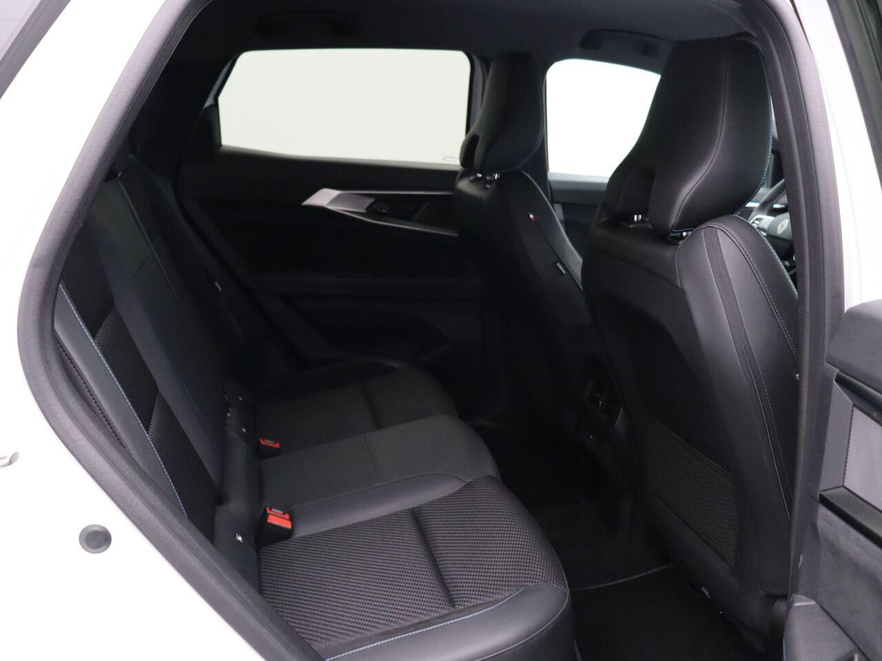 Renault Austral E-Tech Hybrid 200pk Techno Esprit Alpine | Trekhaak | Active driver assist | Elek. verwarmbaar stuur |