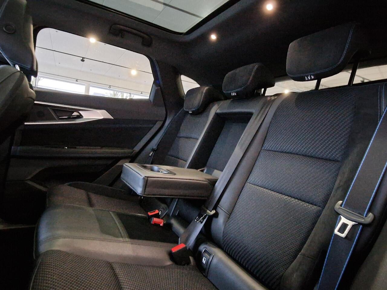 Renault Austral 1.2 E-Tech full hybrid 200 iconic esprit Alpine PANORAMADAK | HARMAN KARDON | HEAD UP DISPLAY | MATRIX LED KOPLAMP