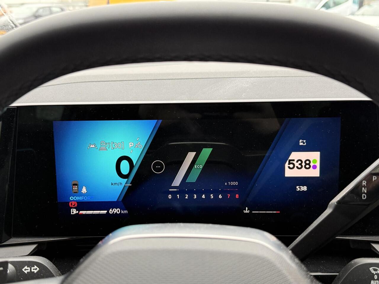 Renault Austral 1.3 mild hybrid 160 X-tronic | Demo | Stoel & stuur verwarming | Panorama dak | Elektrische stoelen | Cruise adaptief | 360 graden camera |