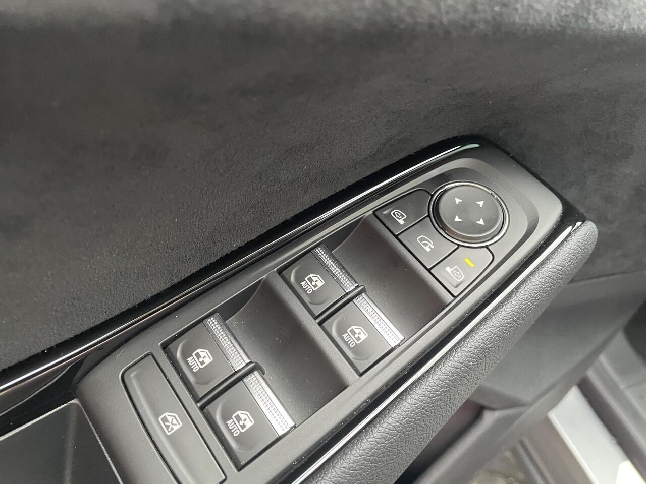 Renault Austral 1.2 E-Tech full hybrid 200 iconic esprit Alpine / 4CONTROL advanced / PACK AROUND VIEW CAMERA / PACK LIGHT & SOUND / PACK VISION