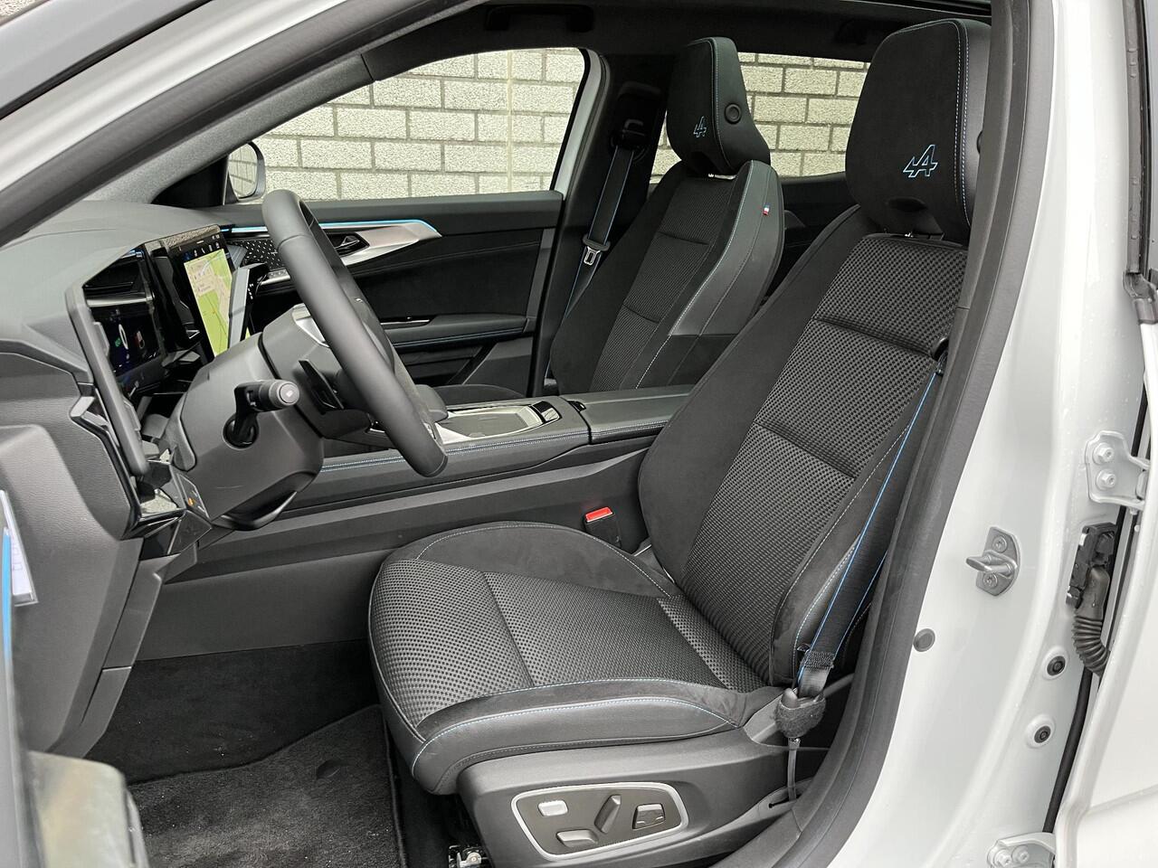 Renault Austral 1.2 E-Tech full hybrid 200 Iconic Esprit Alpine | Panoramadak | Harman / Kardon | Stoel & Stuurverwarming | 360° Camera |