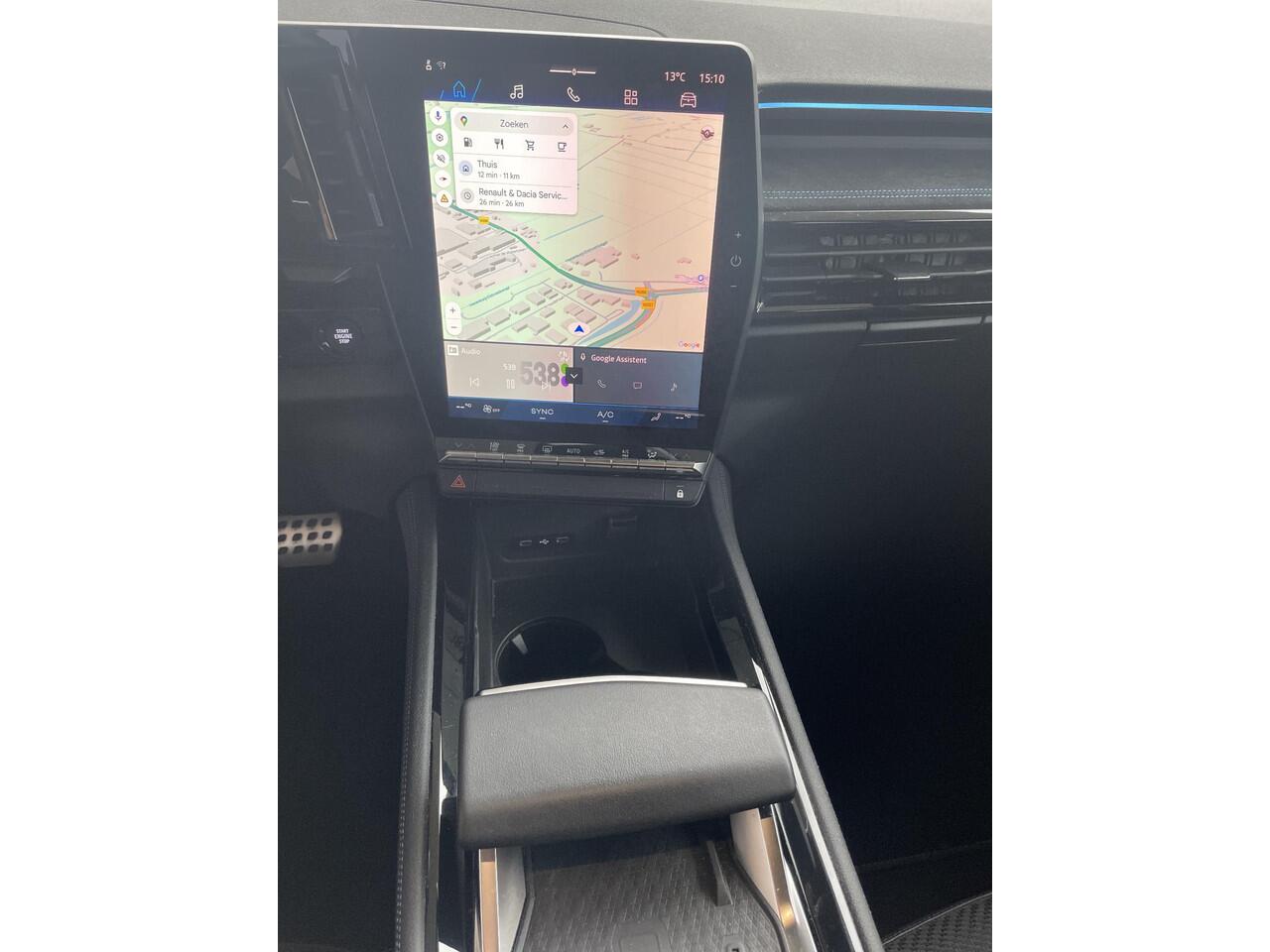 Renault Austral 1.2 E-Tech full hybrid 200 techno esprit Alpine Renault Austral 1.2 E-Tech Hybrid 200 Techno Esprit Alpine / Demo Martijn van Kampen