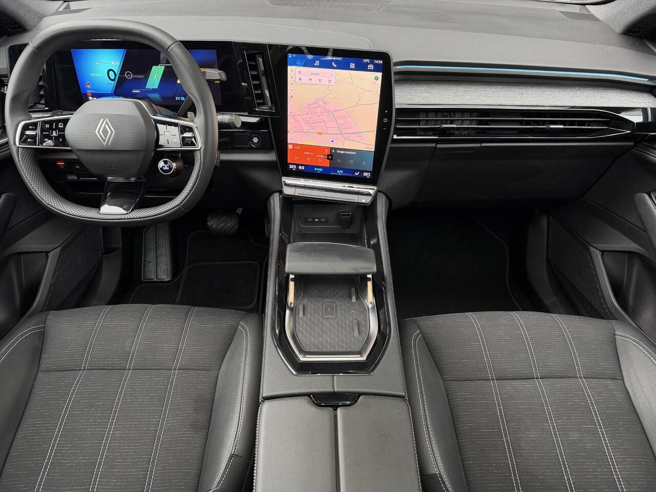 Renault Austral E-Tech full hybrid 200 techno / Panoramadak / Fabrieksgarantie tot 04.2028 / 360 Camera / Navigatie / Adaptieve Cruise / Dodehoek Detectie / Apple Carplay & Android Auto /