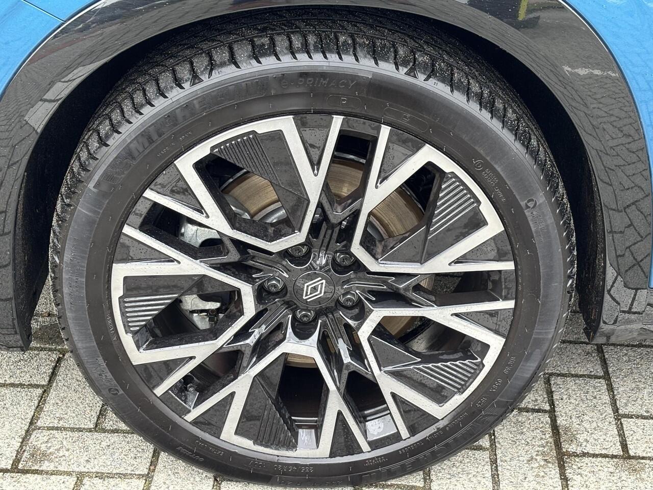 Renault Austral E-Tech full hybrid 200 iconic esprit Alpine | Demo voordeel | Pack Light & Sound | 4-Control | Matrix koplampen |