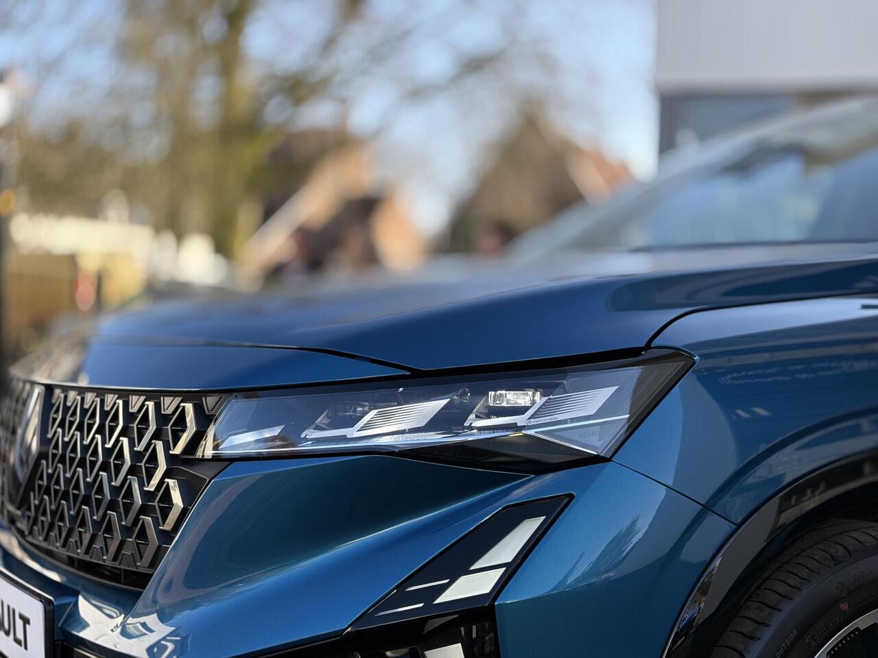Renault Austral E-Tech full hybrid 200 esprit Alpine | Premium kleur bleu Naxos/zwart | Full hybrid 200pk! | Luxe esprit Alpine uitvoering | Lage kilometerstand | SoH waarde 99% | Schitterende kleur bleu naxos |