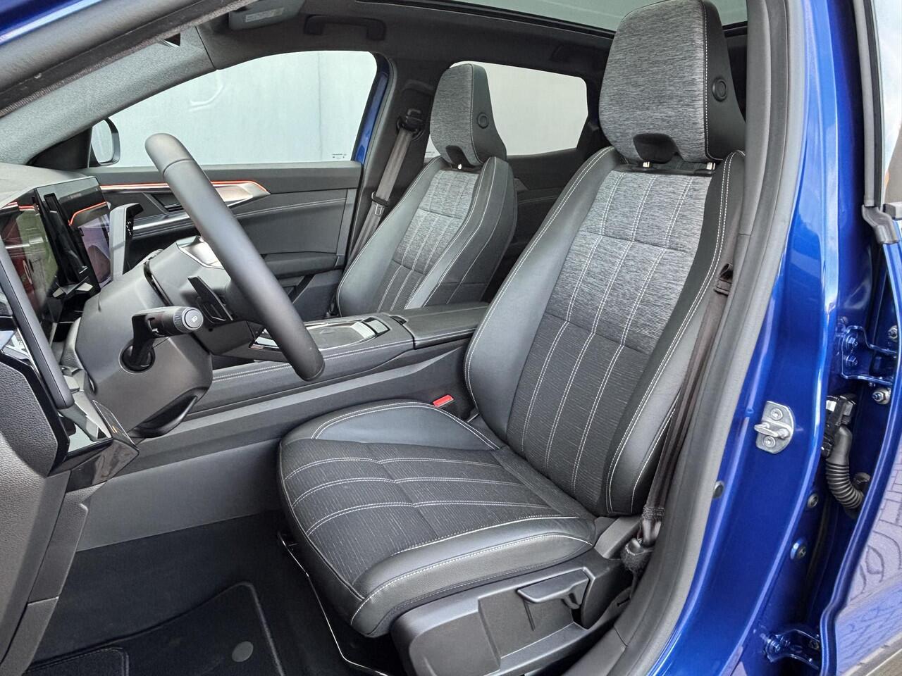 Renault Austral E-Tech full hybrid 200 techno / Fabrieksgarantie tot 03-2028 / Panoramadak / Adaptief Cruise Control / 360 Graden Camera / Apple Carplay & Android Auto / Dodehoek Detectie / Climate Control /