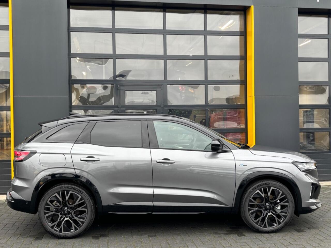 Renault Austral Esprit Alpine full hybrid E-Tech 200 Pack light en sound Pack around view camera