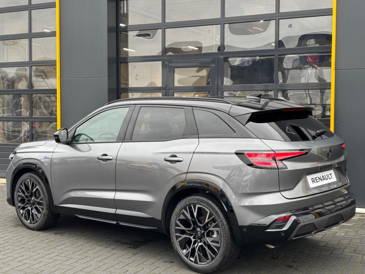 Renault Austral Esprit Alpine full hybrid E-Tech 200 Pack light en sound Pack around view camera